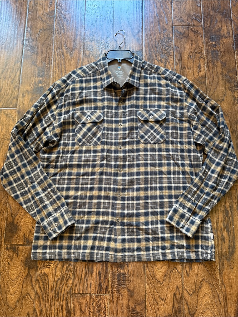 Kuhl Plaid Button-Up Flannel Shirt in Navy and Beige, size XXL